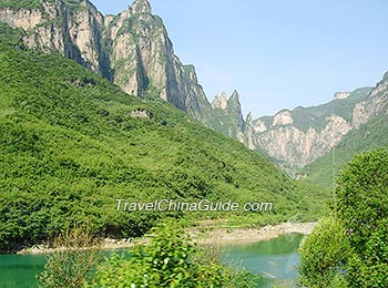 Henan Yuntai Mountain Scenery
